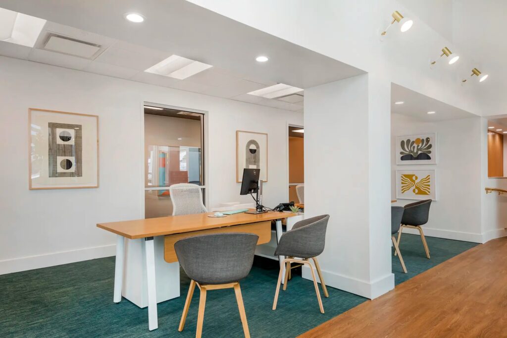 Private leasing office employee offices